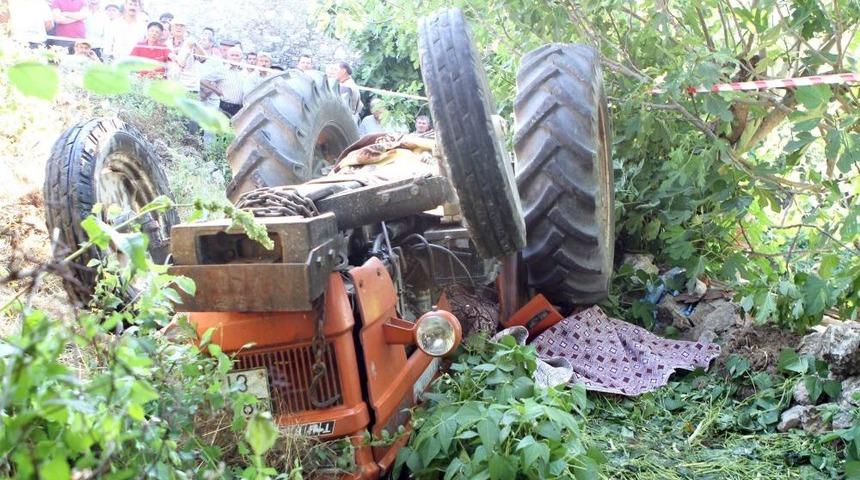Muğla&rsquo;da Trafik Kazaları: 3 &Ouml;l&uuml;, 1 Ağır Yaralı