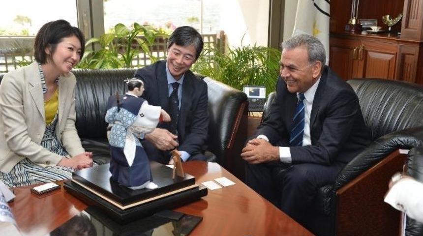 Diplomasi Maratonuna İzmir&rsquo;den Başladı