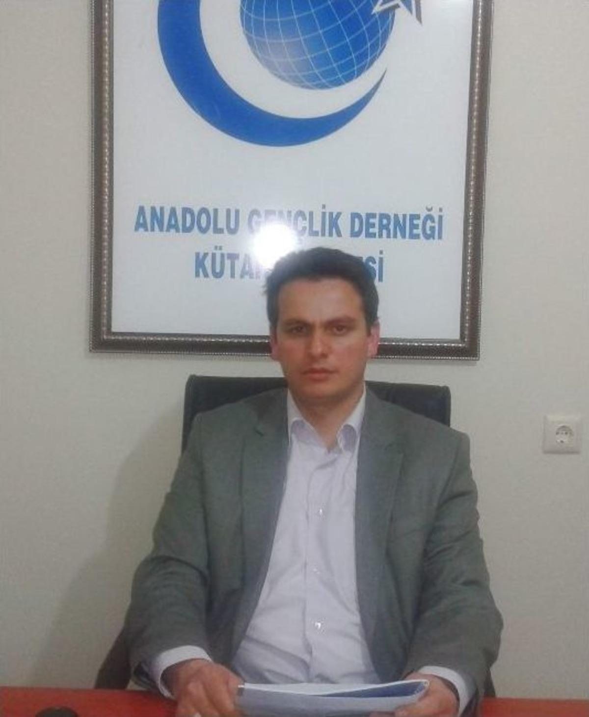 Anadolu Gen&ccedil;lik Derneği K&uuml;tahya Şube Başkanı Erol Taşkın: