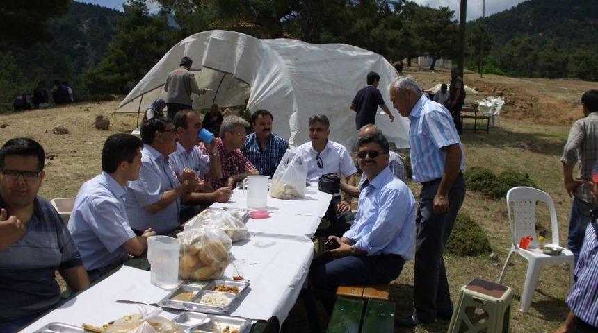 Acıpayam'da Vatandaşlar Yağmur Duasında Buluştu