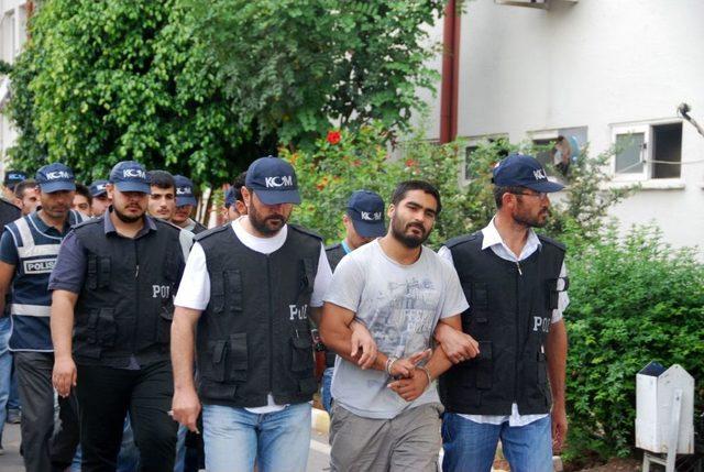 Sosyal Medyada Eylemcileri Kışkırtıkları Iddia Edilen 13 Kişi Adliyede 1