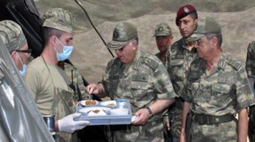 &Ouml;zel&rsquo;e Ekmekli &lsquo;Mehmet&ccedil;ik Daima Hazır&rsquo; S&uuml;rprizi