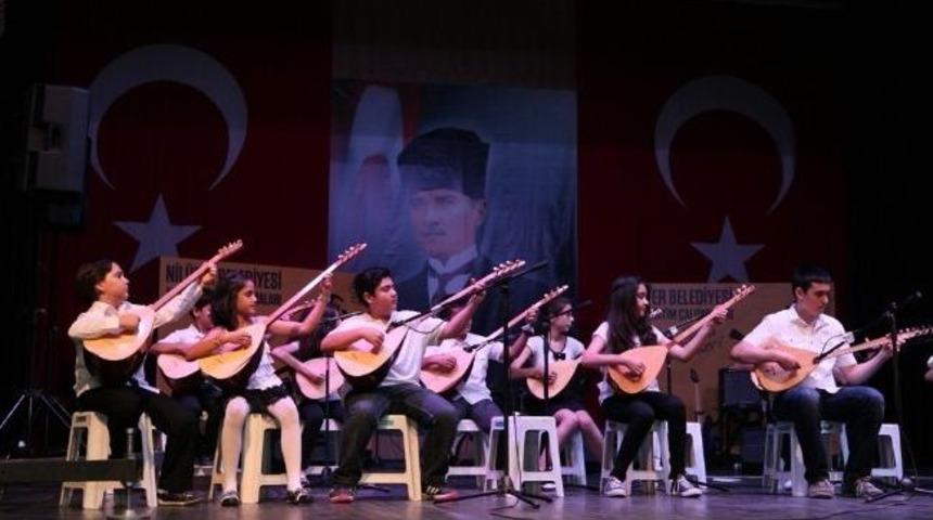 700 Çocuktan Konser