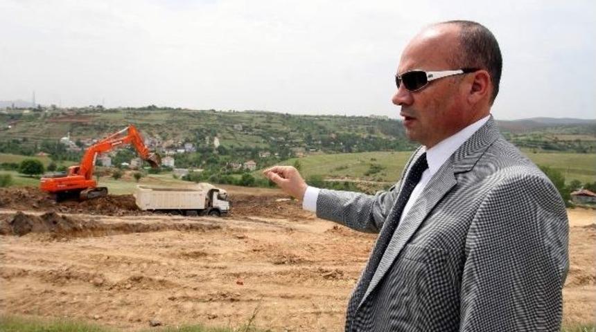 Uşak Belediyesi Şehir İ&ccedil;inde B&ouml;l&uuml;nm&uuml;ş Yol &Ccedil;alışmalarına &Ouml;nem Veriyor