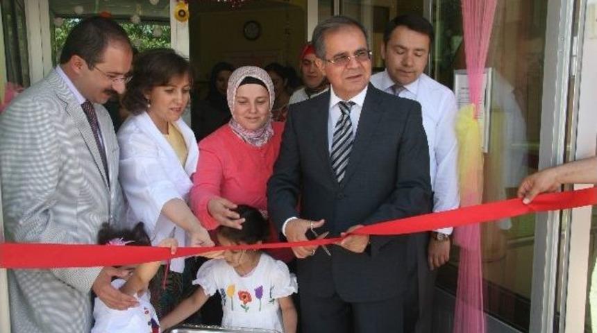 Hastane Kreşinde Kalan &Ouml;ğrenciler Sergi A&ccedil;tı
