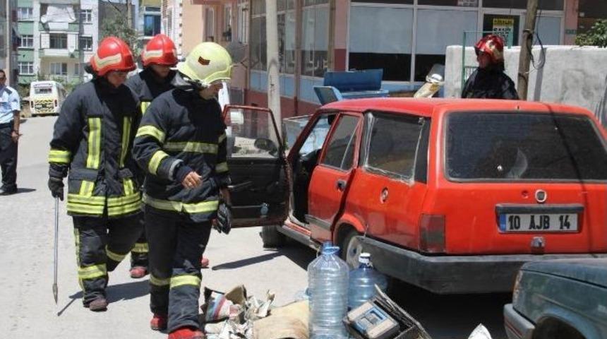 Ara&ccedil;tan Sızan Gaz Paniğe Sebep Oldu