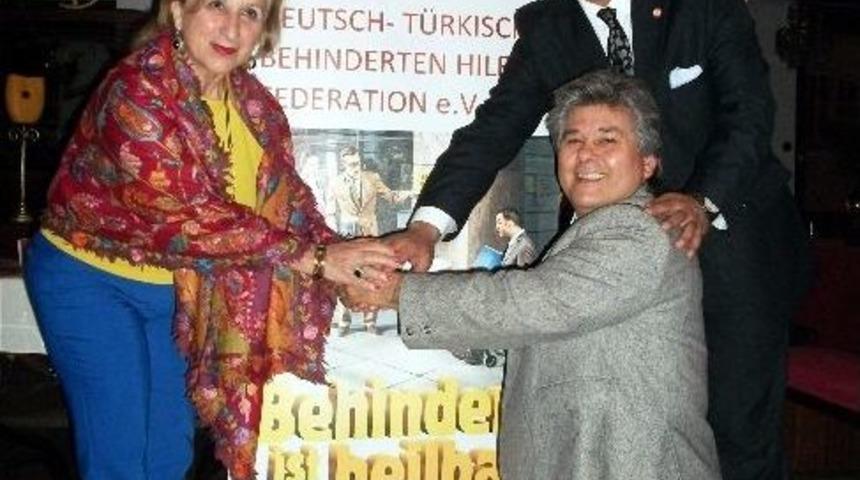 Sakatlar Derneği'ne Alman Kardeş
