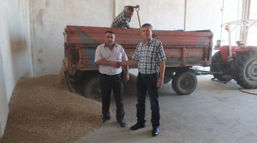 Borsa Yılın İlk Mahsul Buğdayı Satıldı
