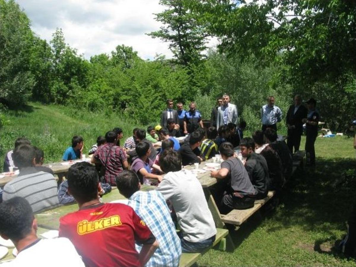 Kent Ormanında &ldquo;emniyetli&rdquo; Piknik