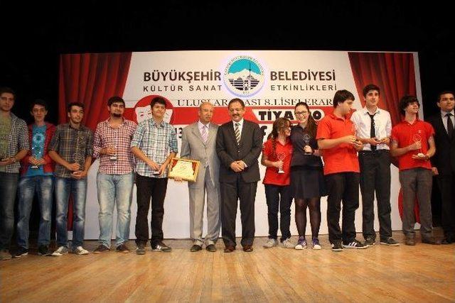 Uluslararası 8. Liselerarası Tiyatro Festivali Kapanış Ve Ödül Töreni Yapıldı