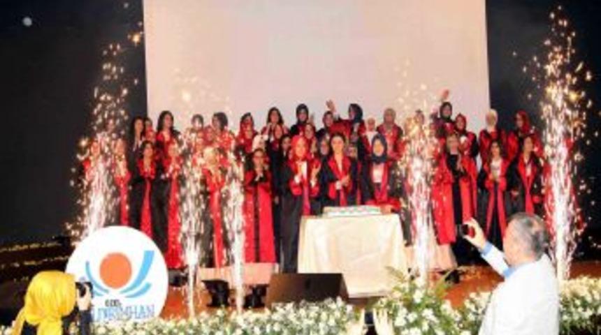 &Ouml;zel Yıldırım Bayezıt Anadolu Lisesi'nde Mezuniyet Coşkusu