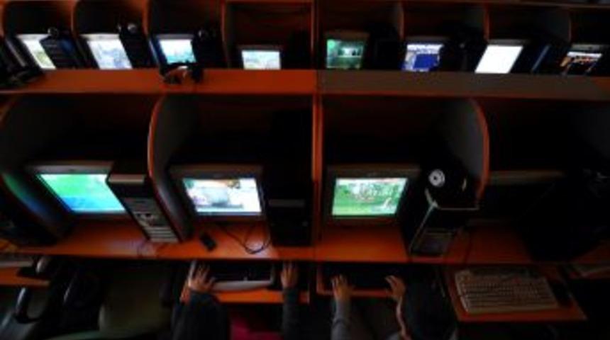 Sanal Alemde &Ccedil;ocukları Bekleyen Tehlike!