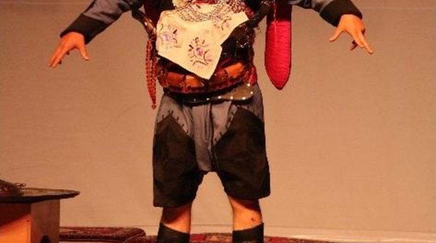 Efelerin Efesi Y&ouml;r&uuml;k Ali Efe Anıldı