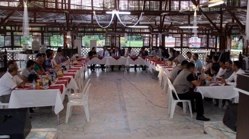 Tayini &Ccedil;ıkan Personele, Veda Yemeği