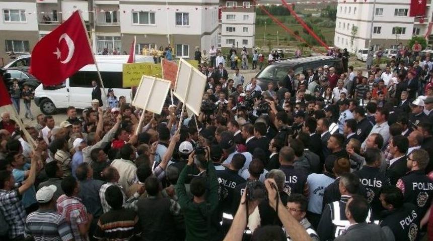 Yeni&ccedil;ubuklular Mahalle Olmak İstemiyor