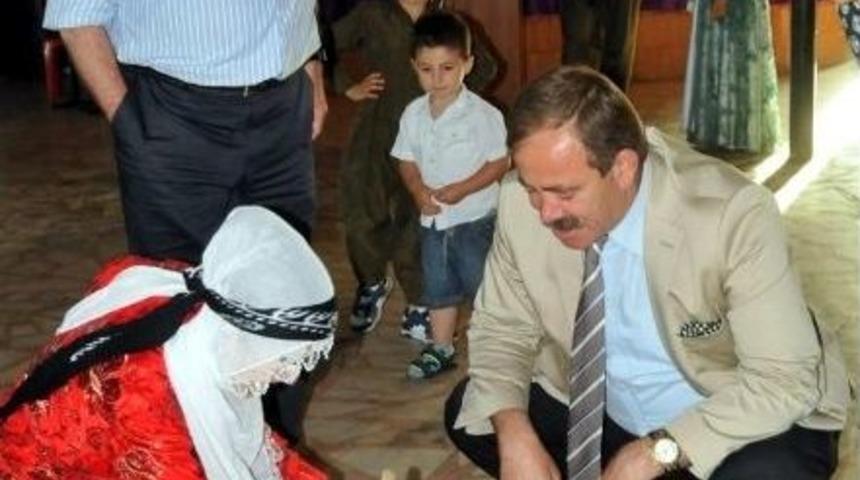 &Uuml;niversite Adaylarına Moral Etkinliği