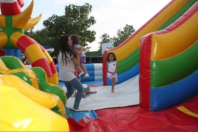 &Ccedil;ocuklar Emin Ellerde 2