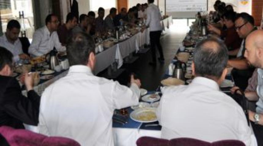 Sanayicilere Yurt Dışına A&ccedil;ılma Eğitimi Verildi