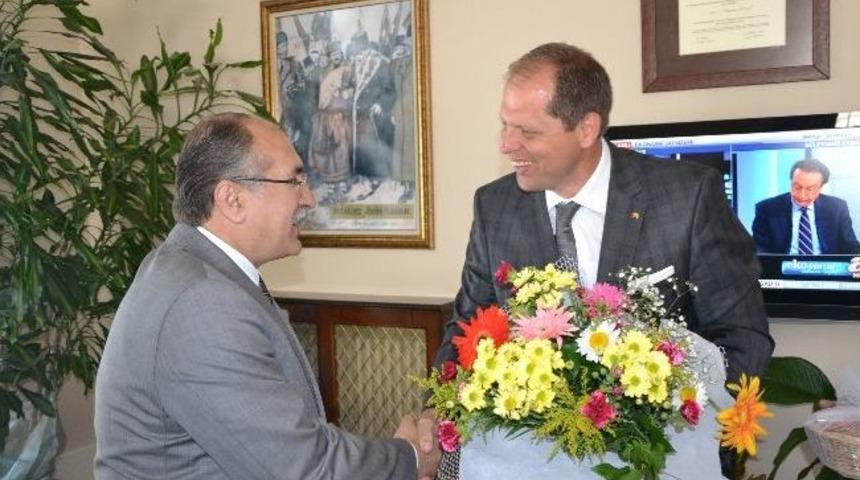 Ticaret Borsası Başkanı &Ouml;zkasap&rsquo;dan Vali Savaş&rsquo;a Ziyaret