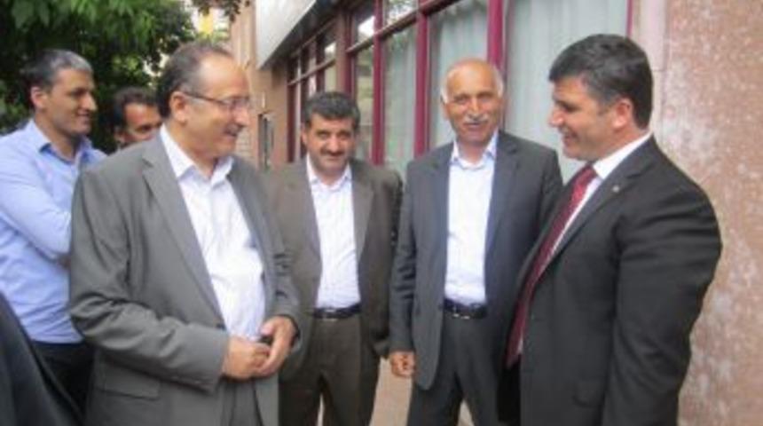 Muş Ticaret Odası Başkanı Cengiz Tebrikleri Kabule Devam Ediyor