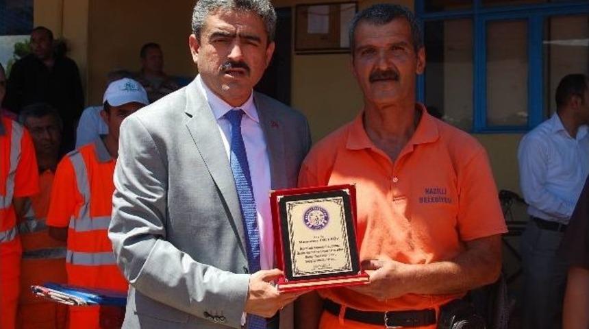 Başarılı Temizlik İş&ccedil;ilerine &Ouml;d&uuml;l