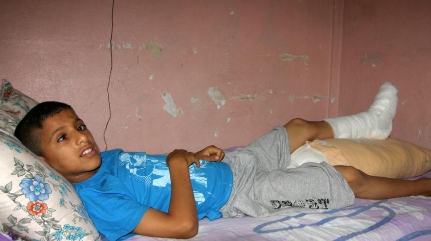 K&ouml;pr&uuml;den Atılan K&uuml;&ccedil;&uuml;k Ferdi'ye Polis 2 Bin Robot Resim G&ouml;sterdi