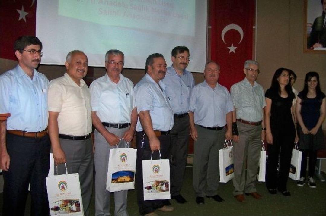 Kitap Okuma Yarışmasında &Ouml;d&uuml;ller Dağıtıldı