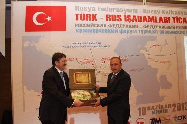 Trabzon'da Türk- Rus İşadamları Ticaret Forumu Toplantısı