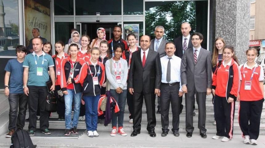 T&uuml;rk&ccedil;enin &Ccedil;ocuklarından Belediye Başkanına Ziyaret