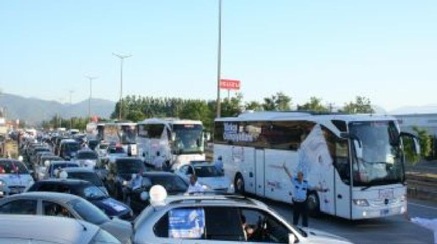 T&uuml;rk&ccedil;e&rsquo;nin &Ccedil;ocukları Sakarya&rsquo;da Konvoyla Karşılandı