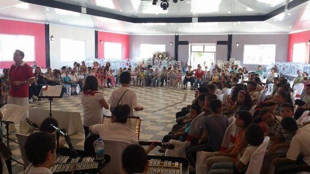 Manisa Belediyesi Çocuk Korosu Beldelerde