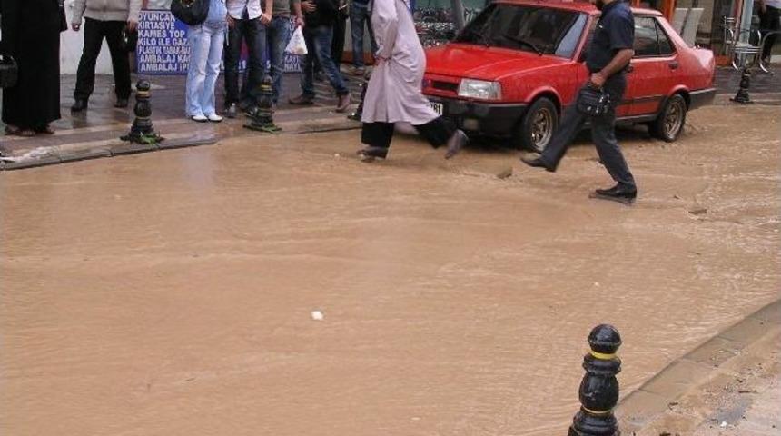 &Ccedil;amurlu Su Trafiği Olumsuz Etkiledi