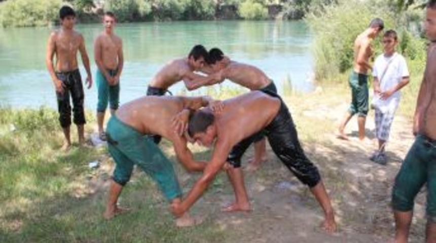 Belediye Başkanı S&ouml;zen, Kırkpınar'ın Yıldızlarını Ağırlıyor