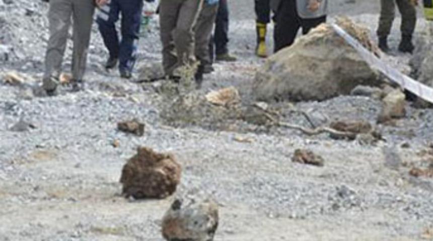 Kayanın altında kalan &ccedil;ocuk &ouml;ld&uuml;