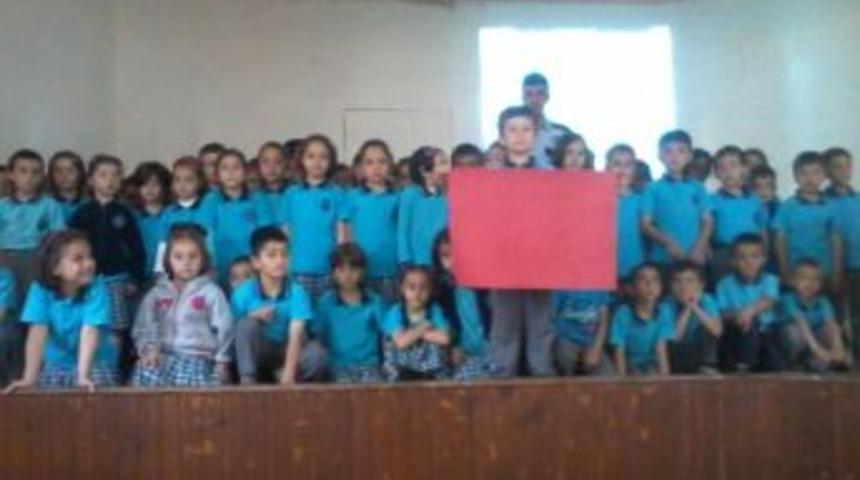 Daday İl&ccedil;e Emniyet Amirliğinden &Ouml;ğrencilere Seminer