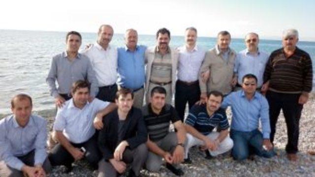 Oltu’lu İşadamları Van’a Çıkarma Yaptı