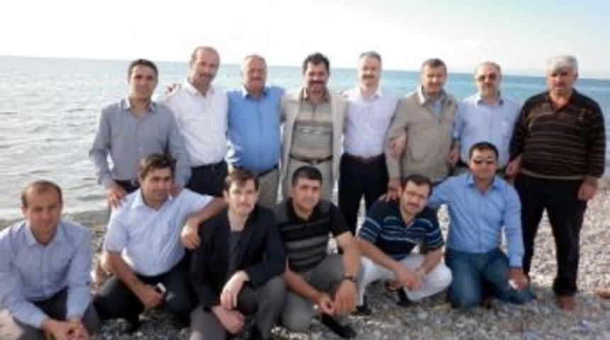 Oltu&rsquo;lu İşadamları Van&rsquo;a &Ccedil;ıkarma Yaptı