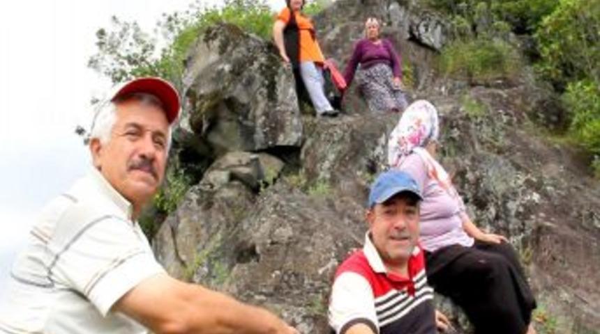 Karınca Kalesi'ne Zorlu Tırmanış