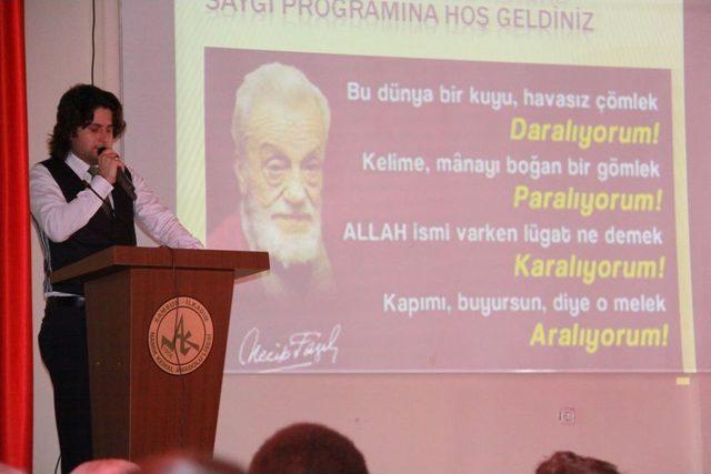 Şairlerin Sultanı Necip Fazıl Için Saygı Programı