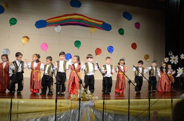 Fatih Koleji nin K&uuml;&ccedil;&uuml;kleri, H&uuml;nerlerini Sergiledi 3