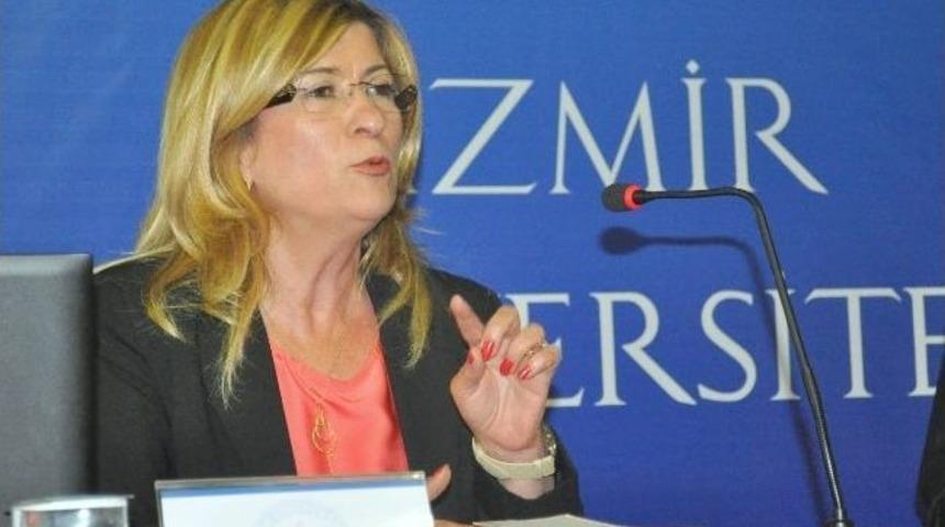 T&uuml;rkiye&rsquo;de Her 40 Saatte Bir Kadın &Ouml;ld&uuml;r&uuml;l&uuml;yor