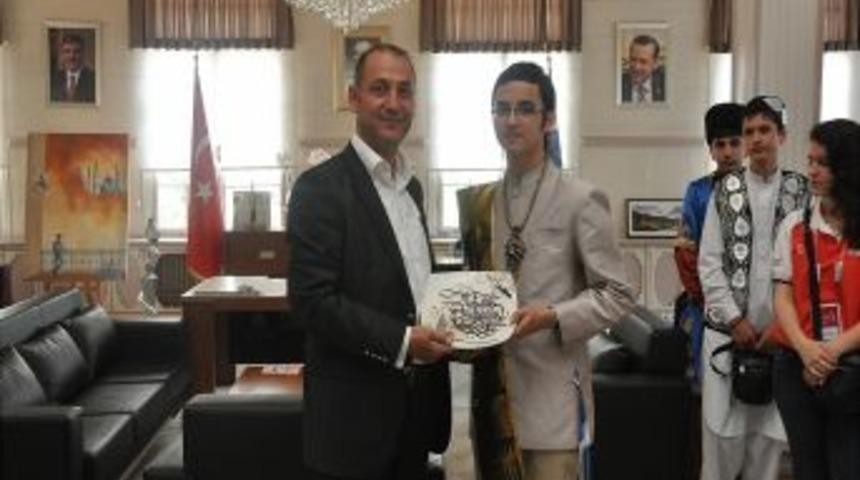 Olimpiyat &Ccedil;ocuklarından Ey&uuml;p&rsquo;e Ziyaret