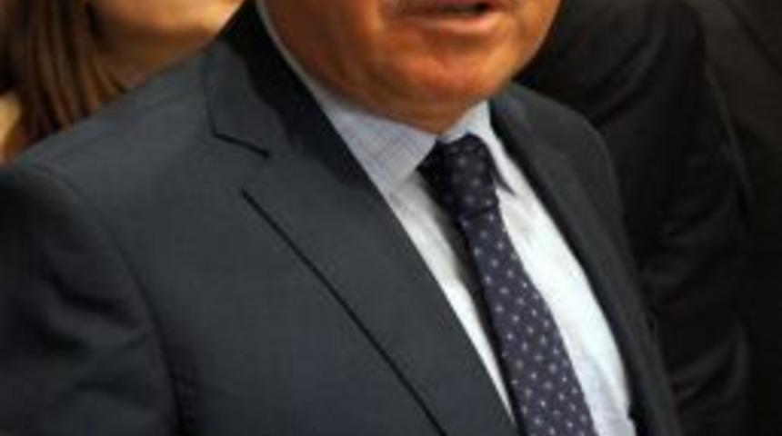 &Ccedil;i&ccedil;ek, T&Uuml;RKPA Genel Kurulu'na Başkanlık Etti