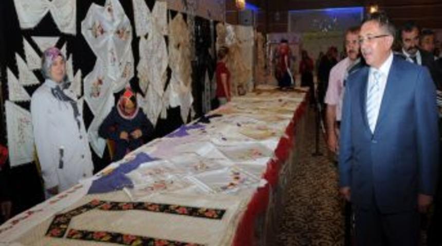 Pursaklar&rsquo;da El Sanatları Sergisi A&ccedil;ıldı