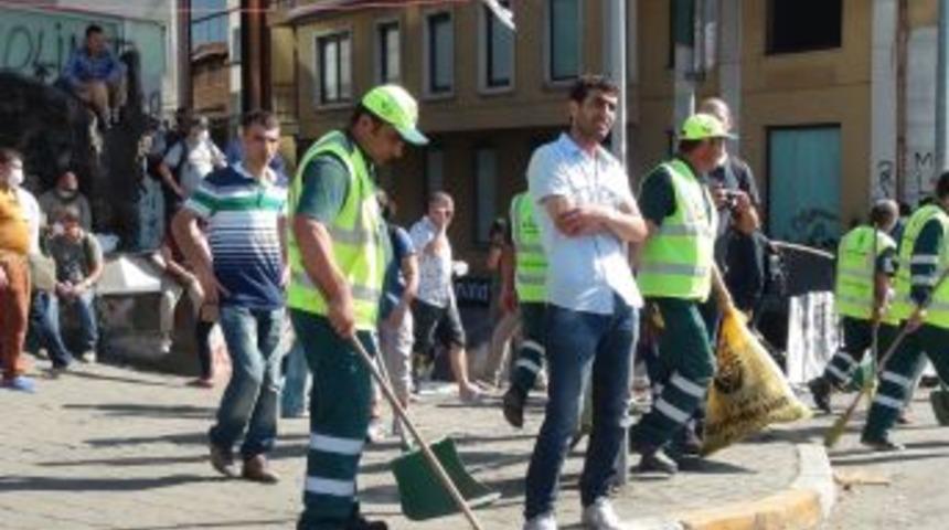 Taksim Meydanı Temizleniyor