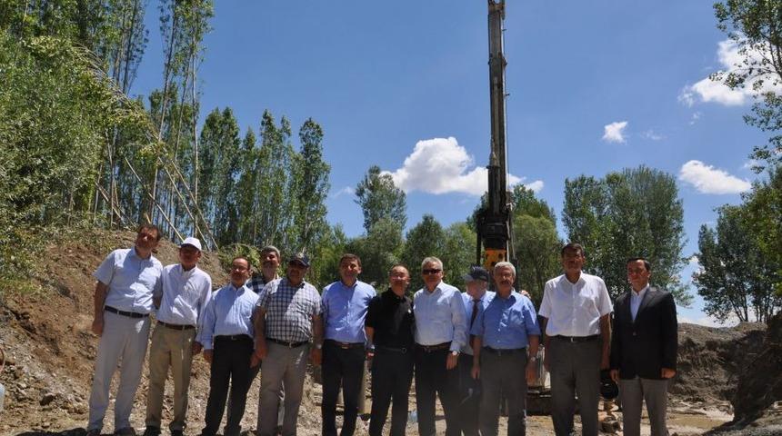 Baraj, Hem Tarlaları Hem Fabrikaları Sulayacak