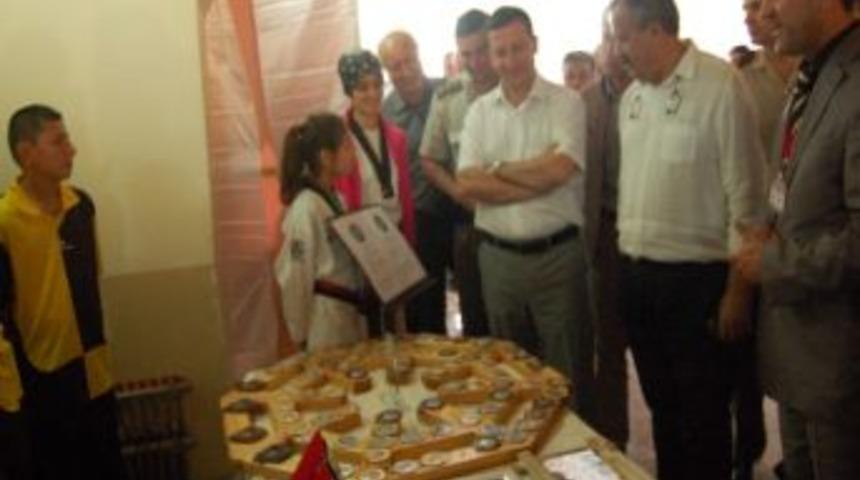 Ara&ccedil;&rsquo;ta Kursiyerlerin H&uuml;nerleri Sergilendi