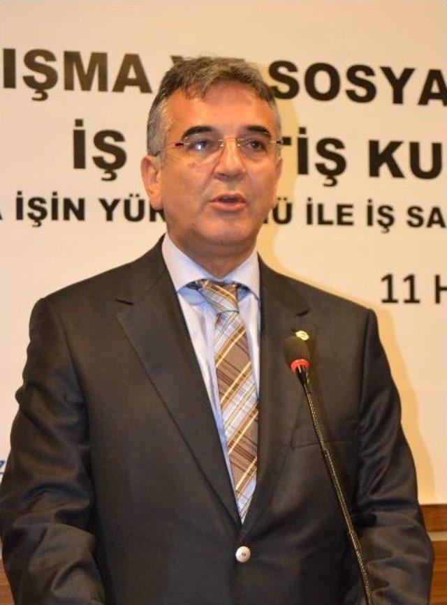 Firma Yetkililerine ‘çalışma Hayatında İşin Yürütümü İle İş Sağlığı Ve Güvenliği Teftişinde Yeni Yaklaşımlar’ Konulu Seminer