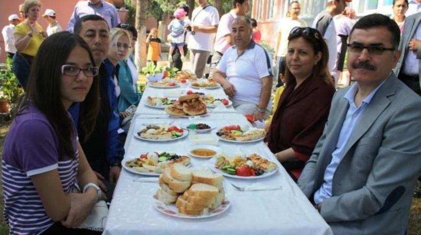 Balıkesir Valisi Turhan&rsquo;ın Hızına Yetişilemiyor