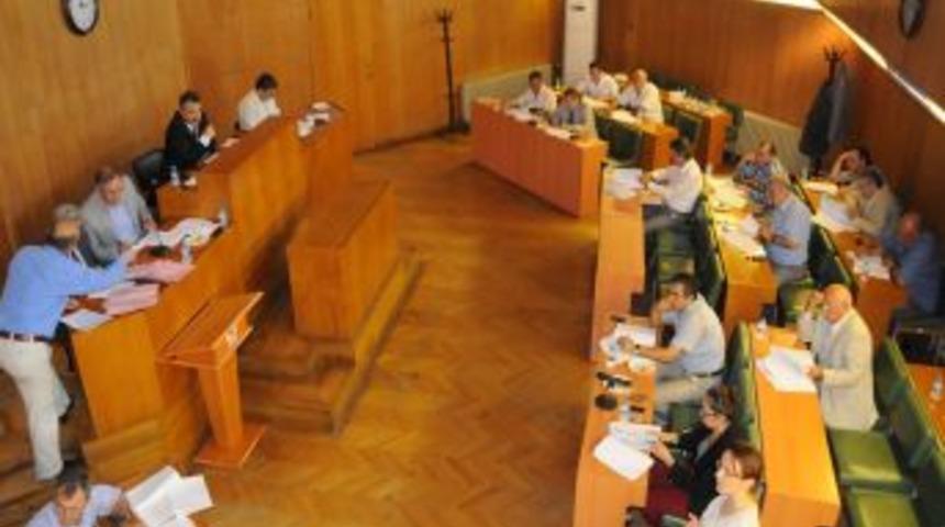 Arazilerin Kamuya Bedelsiz Terk Edilmesi Tartışma Konusu Oldu